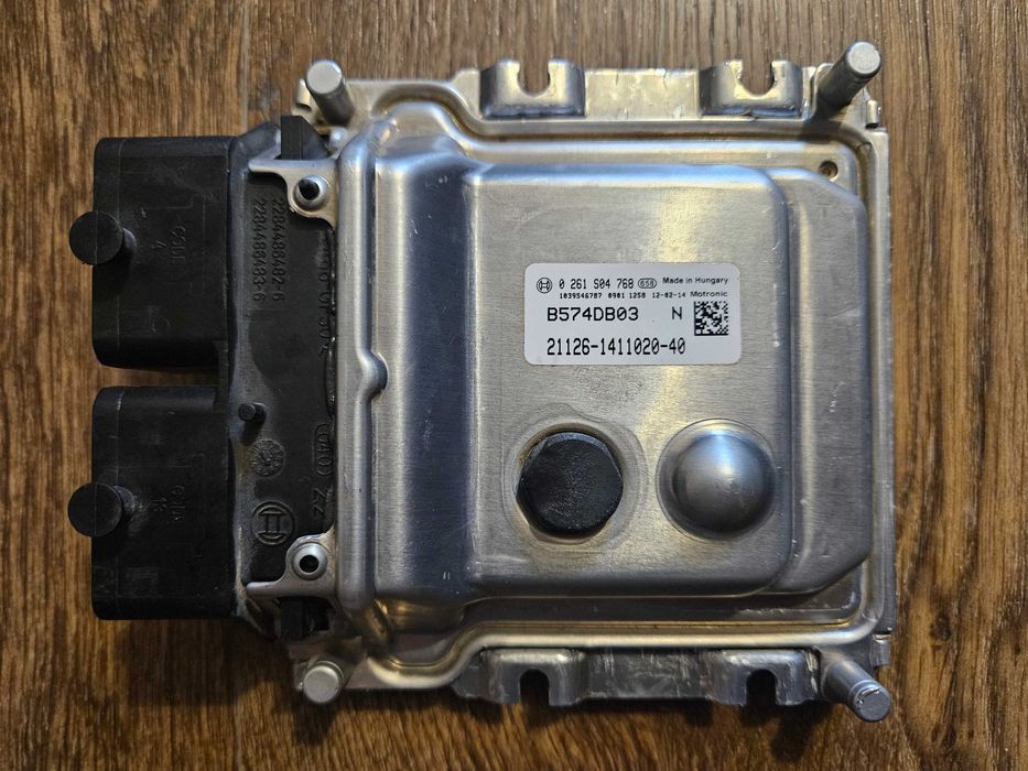 Блок управления "мозги" ЭБУ ВАЗ Январь 5.1 7.2 Бош Нива Калина Приора