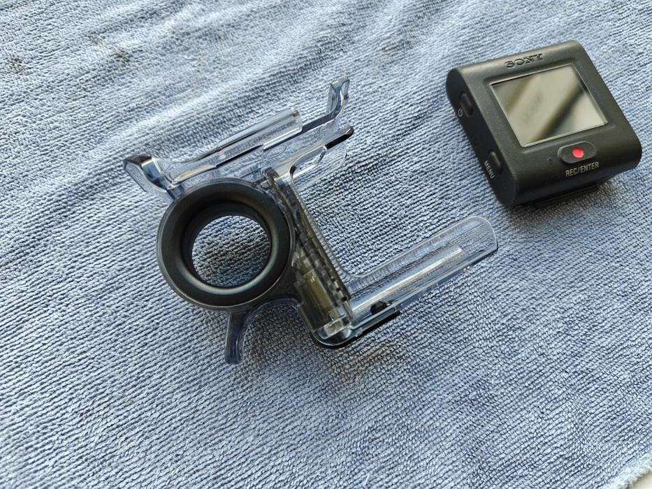 Пульт экшн-камеры Sony X3000 и Упор для пальцев Sony Finger Grip for X3000, AS300 (AKA-FGP1)