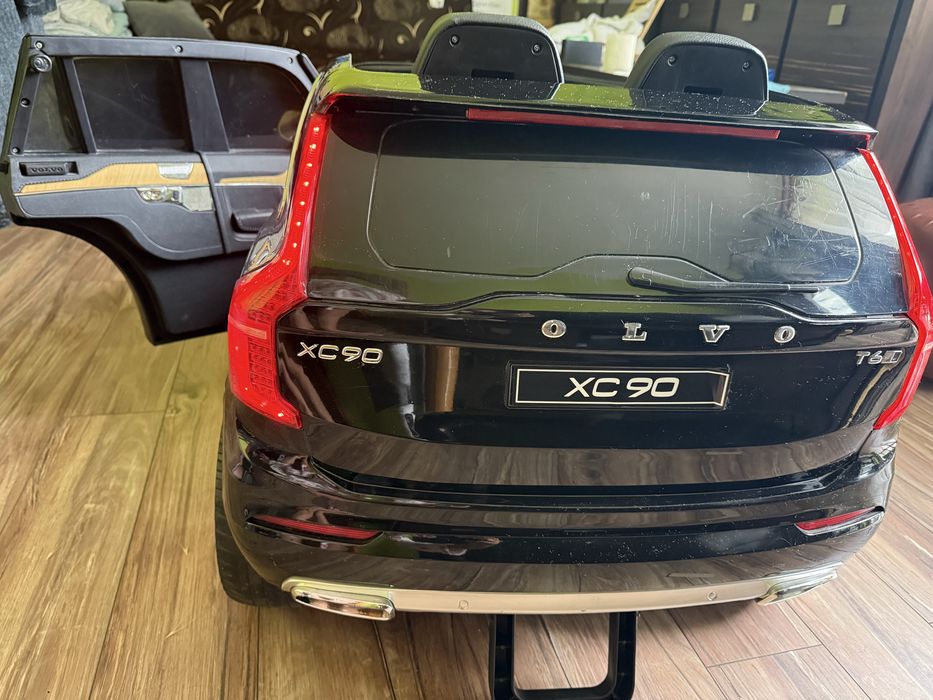 volvo xc90 na akumulator