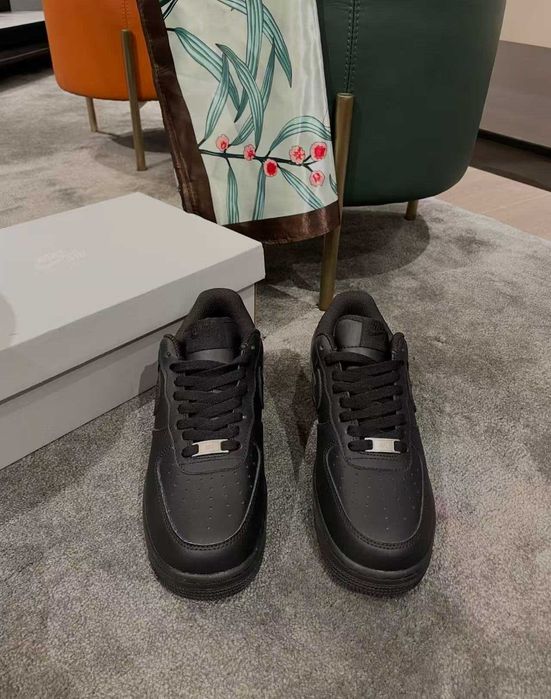 Nike_Air_Force_1_Czarny 38