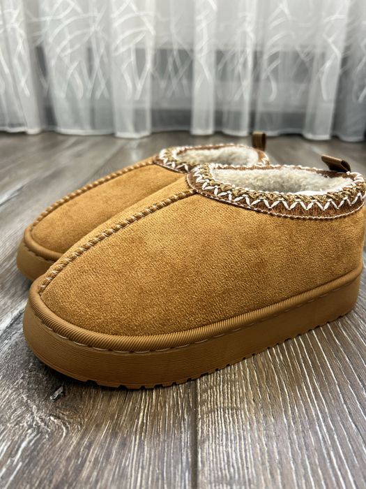 Зимові тапочки уггі чуні взуття ugg