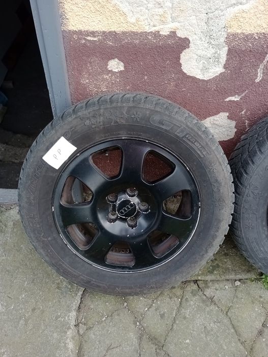 Zimowe opony z felgami