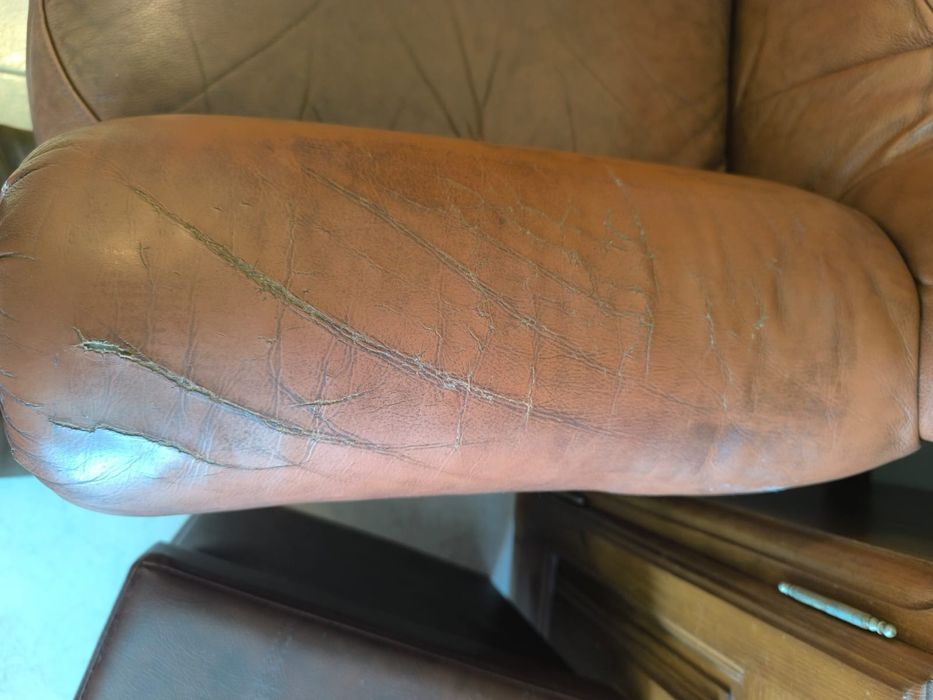 Sofás Pele Castanho