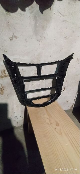 Рамка до магнітоли акцент 2014