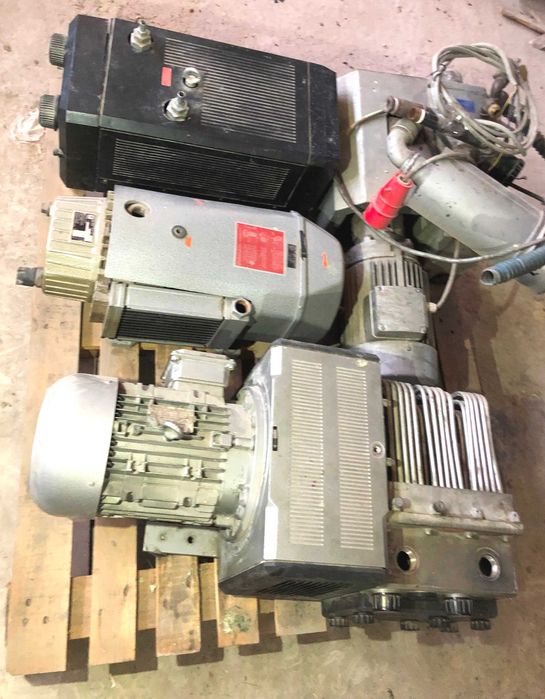 Масляный компрессор низького тиску (повітря-вакуум) BECKER 2.100  SB