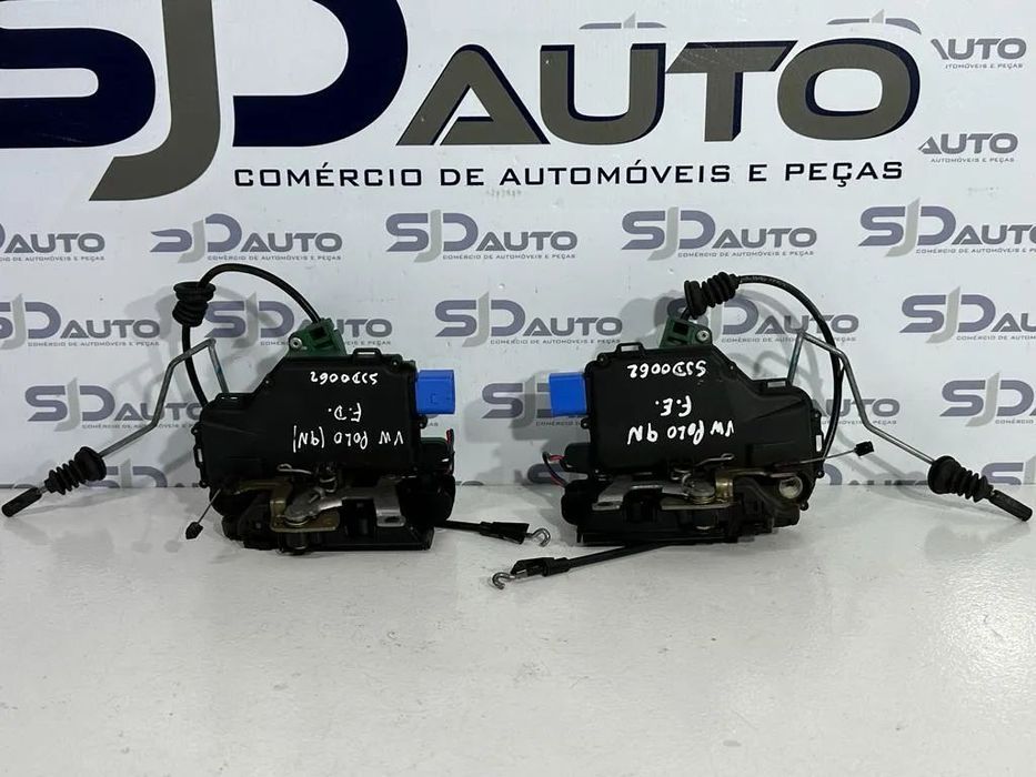 Fecho Frente Direito / Esquerdo - Volkswagen Polo 9N