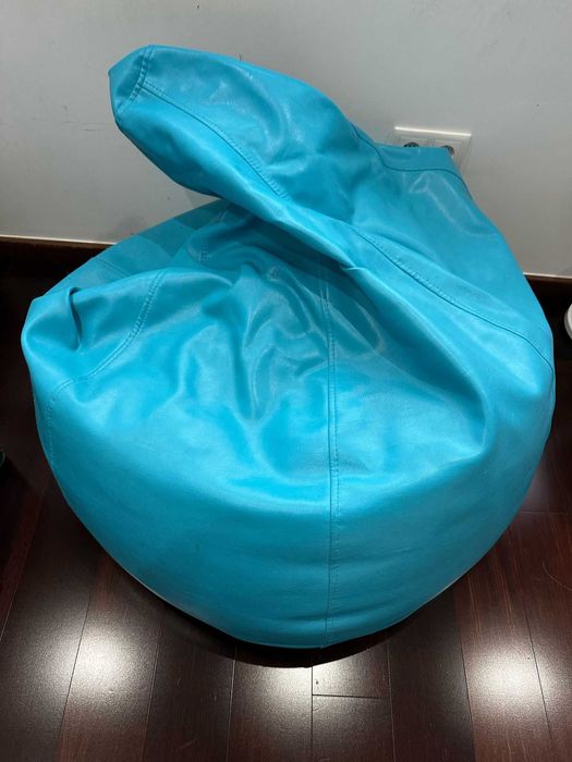 PUF em pele. Decoração e conforto.