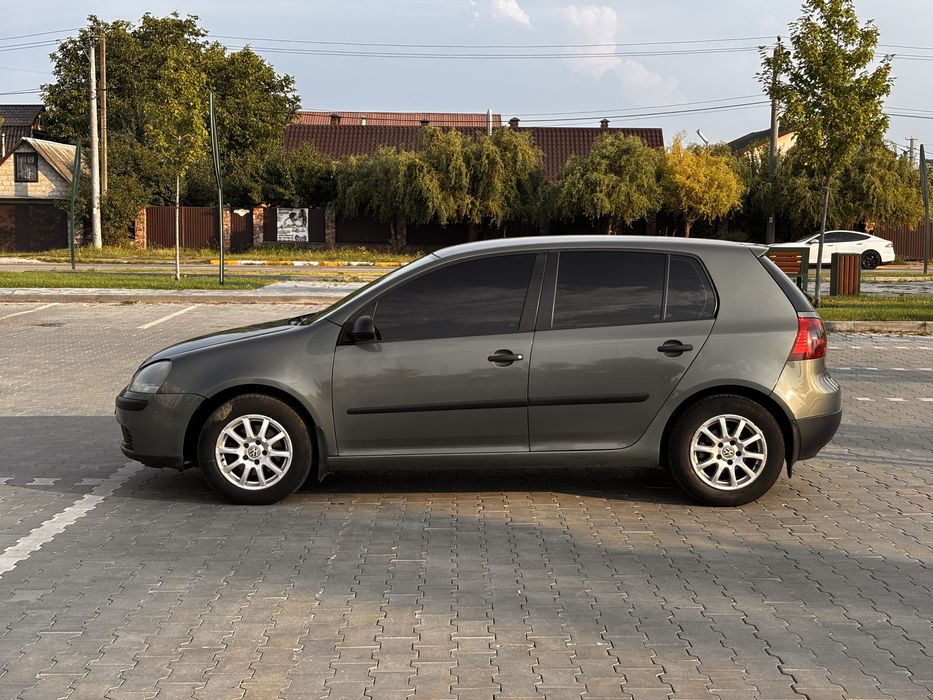 VWGolf 5 1.6 2004