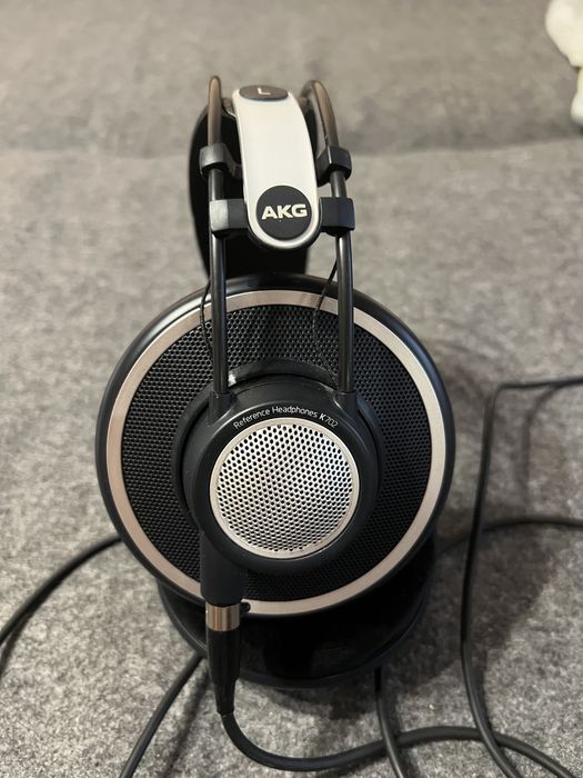 Навушники AKG K702