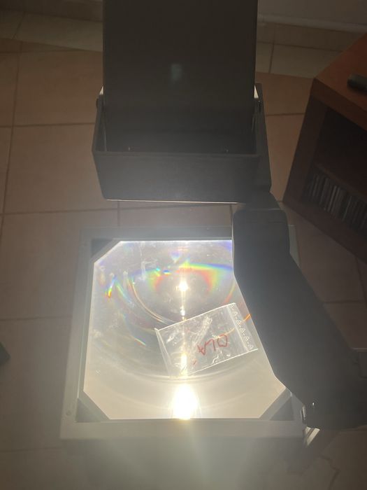Retroprojetor Kindermann Eco 36 – A funcionar