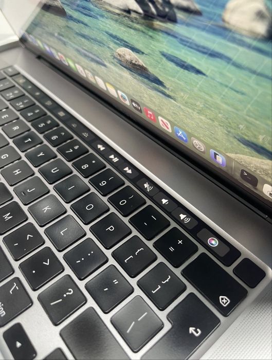 MacBook Pro 16” 2019 i7 | 16GB RAM | 512GB SSD | Estado Impecável | Tudo a Funcionar