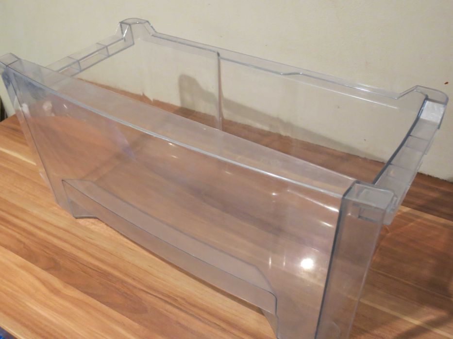 Szuflada plastikowa i szklane półki do lodówki Gorenje RK61811X Orygin