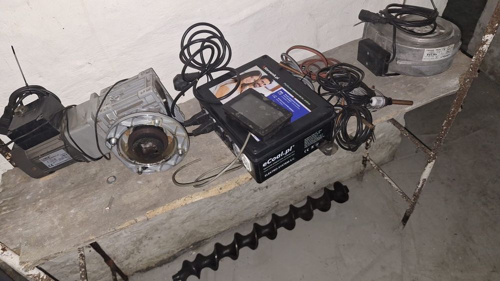 Używane części z kotla Ogniwo Eko plus M 20kw na ekogroszek.