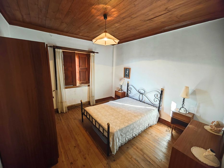 Vende-se vivenda em Trancoso próxima do centro histórico