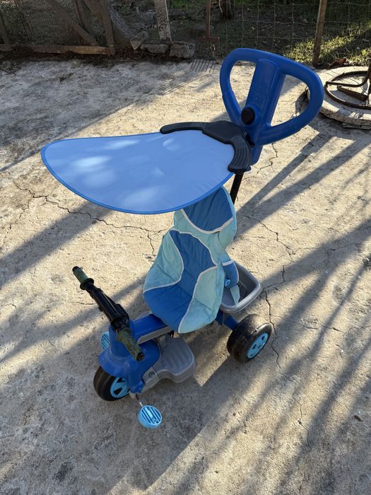 Triciclo infantil com pega para adulto e assento