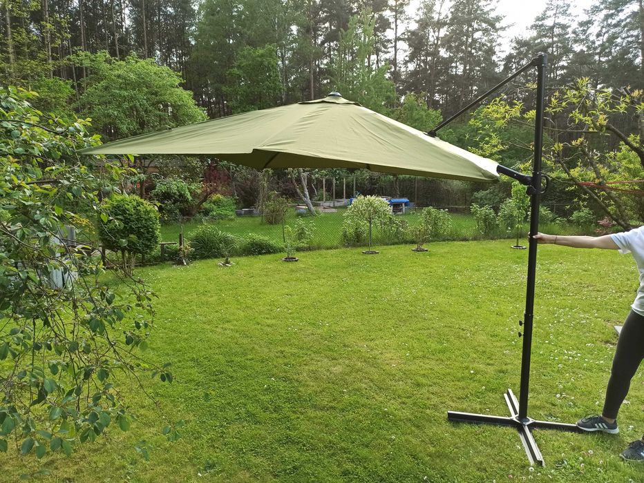 parasol ogrodowy duży zielony + lampka LED i pokrowiec