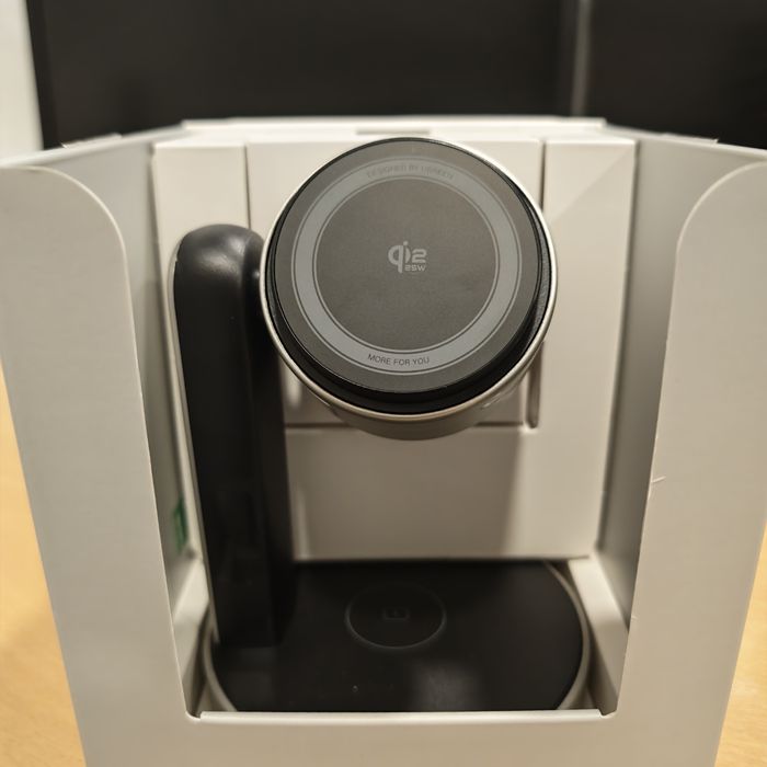 Carregador wireless UGreen magflow pro 2 em 1