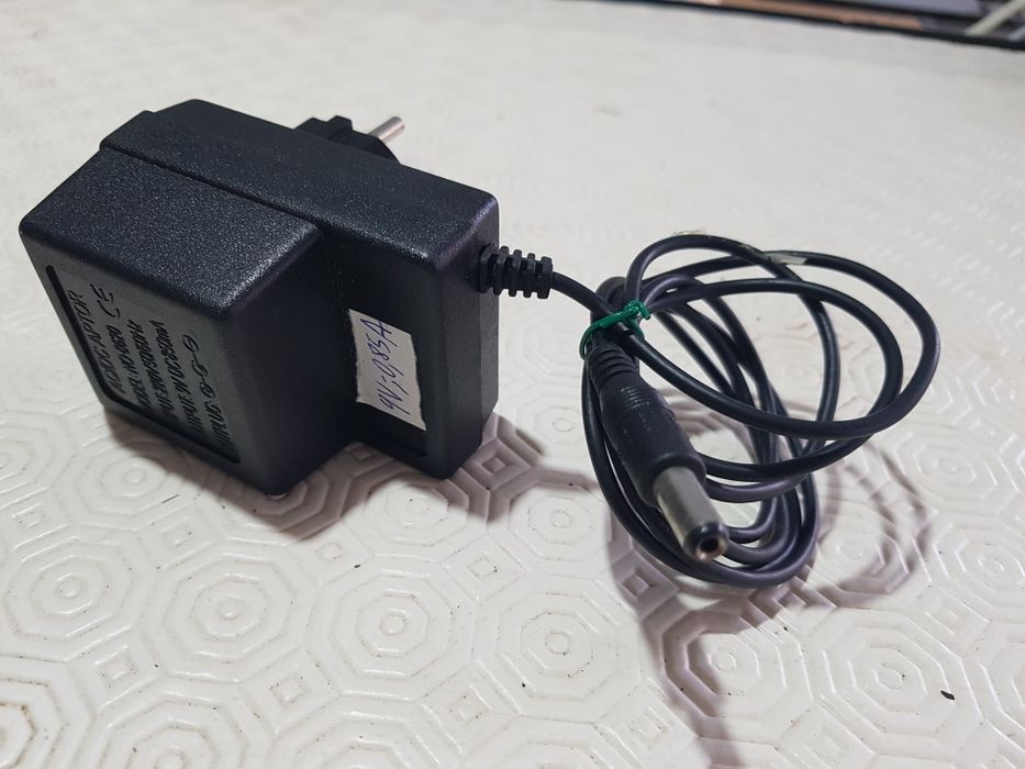 Carregadores de 12 Volt e 9 Volt64740667114883125