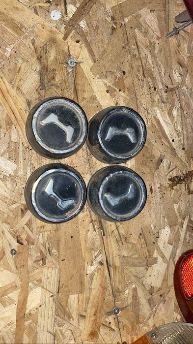 peças e acessórios carros antigos