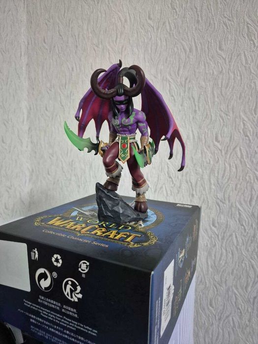 Pop Mart World of Warcraft Illidan Stormrage - Таємна рідкісна фігурка з серії