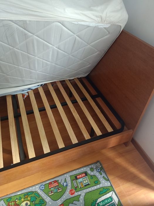 Cama de corpo e meio