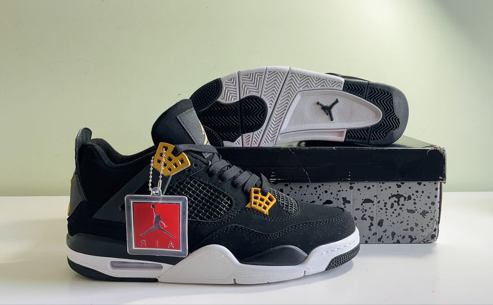 Air Jordan 4 Retro Royalty