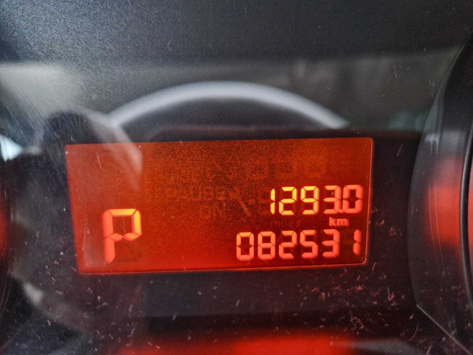 Peugeot 5008 1.6HDI 120cv Automática EAT6 NACIONAL