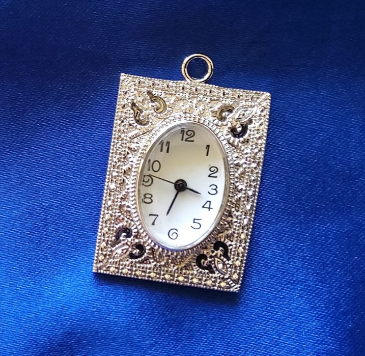 9126#Relogio senhora de pendura a trabalhar com pilha nova ( novo )