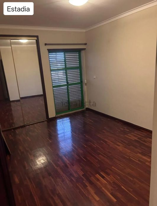 T3 com garagem, varandas e dispensa