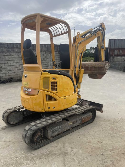 Mini giratoria - escavadora Yanmar VIO25-4
