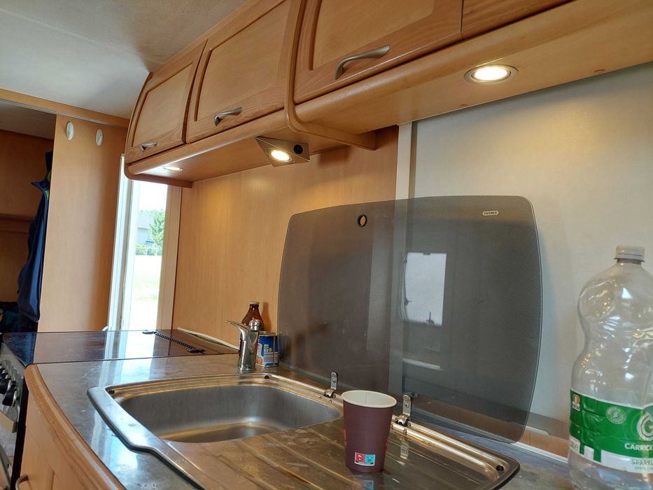 Lunar Lexon CS 2004 Караван, причеп кемпінг, дача на колесах