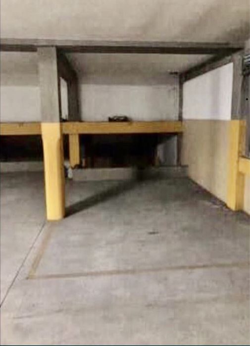 Arrendo Garagem no Centro Espinho