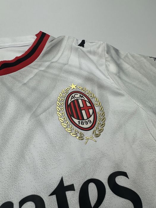 Camisola AC Milan 2027