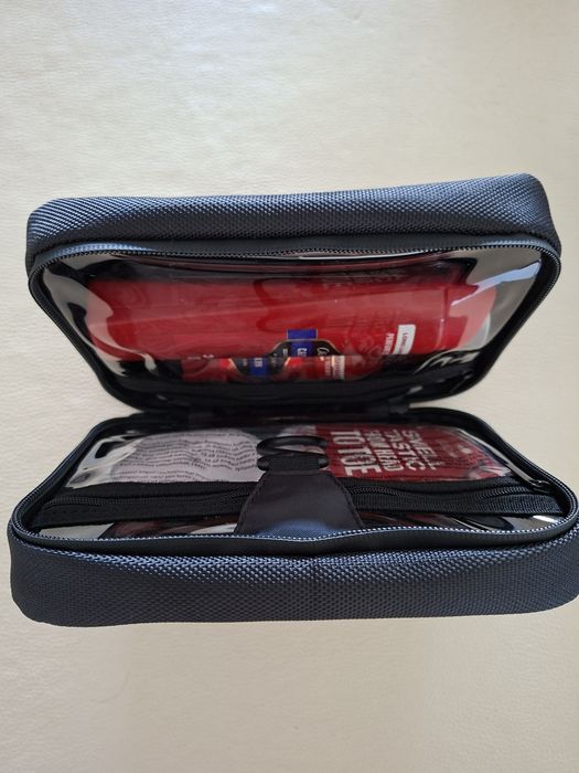 Kit Old Spice necessaire desodorizante gel de banho meias - Novo a estrear
