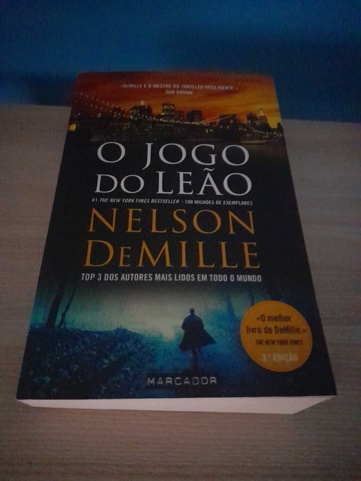 Lote 6 Livros Thriller: Richard Castle, Ken Follett, Daniel Silva, Jodi Picoult e Mais