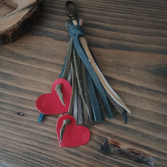 Przypinka do torebki, breloczek, chwost