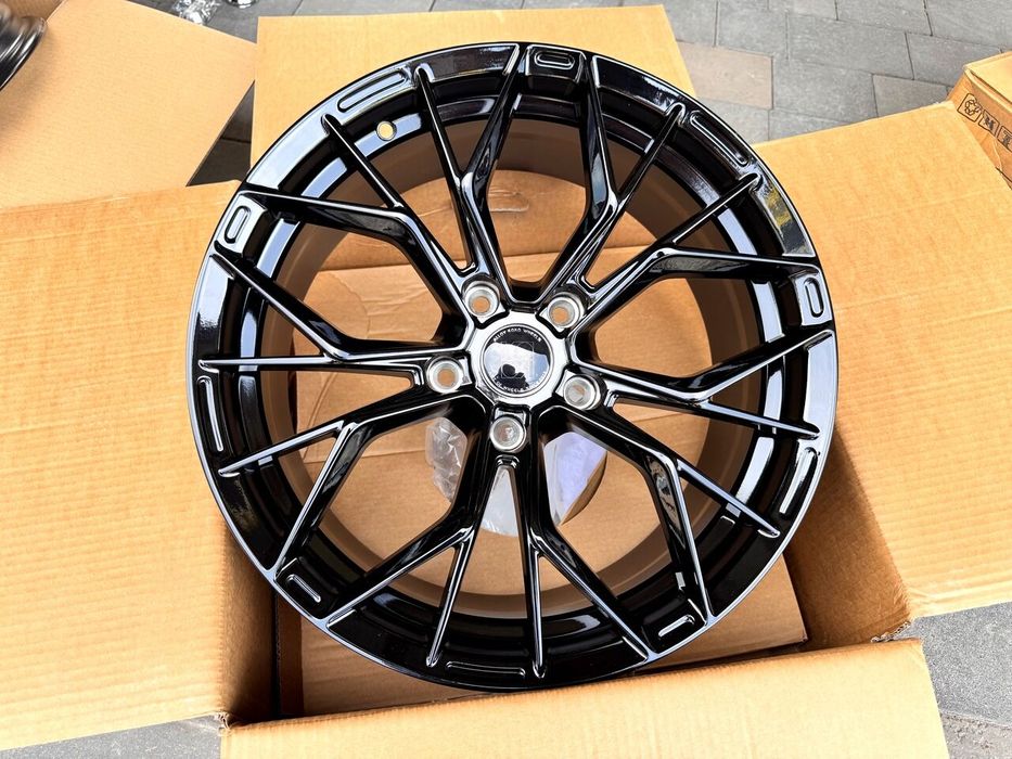Новенькі! R18 5x112 VW Golf Passat Sharan Touran Caddy Jetta B6 B7