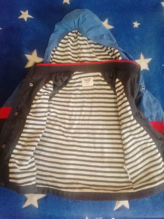 Детская спортивная ветровка