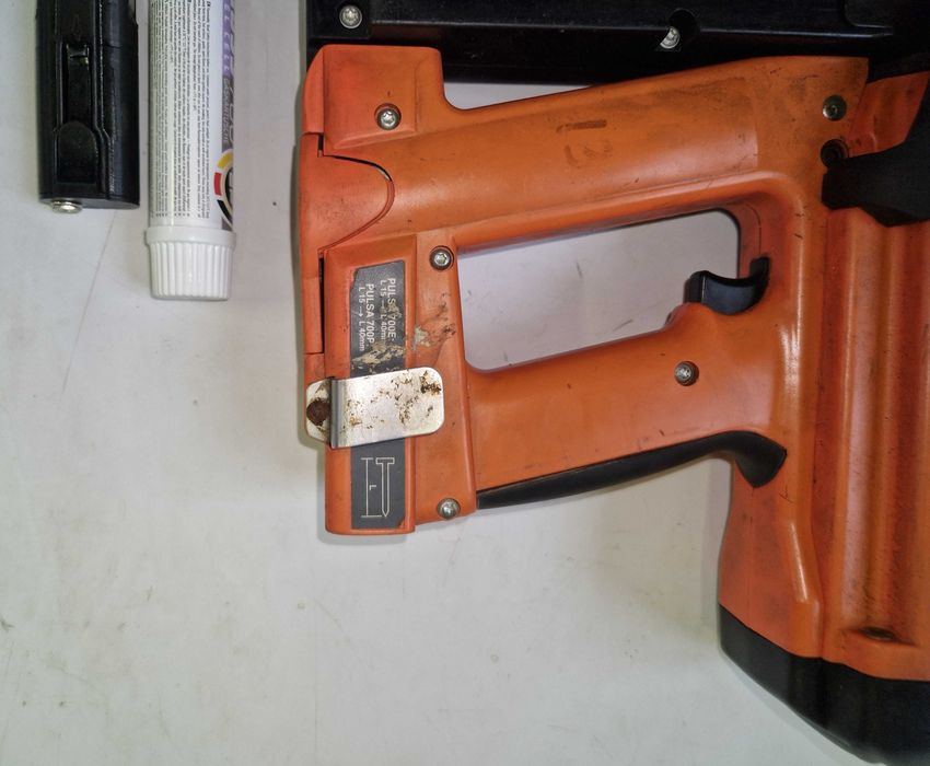 Osadzak gazowy Spit PULSA 700P