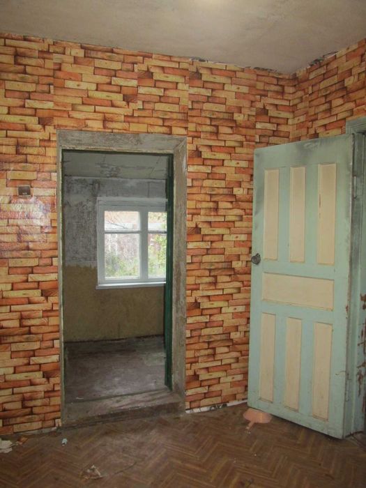 Продам будинок з газовим опаленням по вул. Нижче Польова ( 14 район )