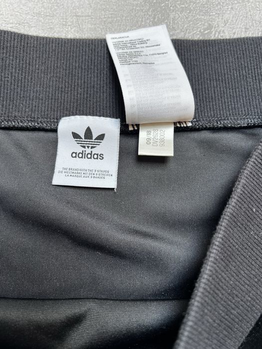 Adidas spódniczka mini welurowa S 36