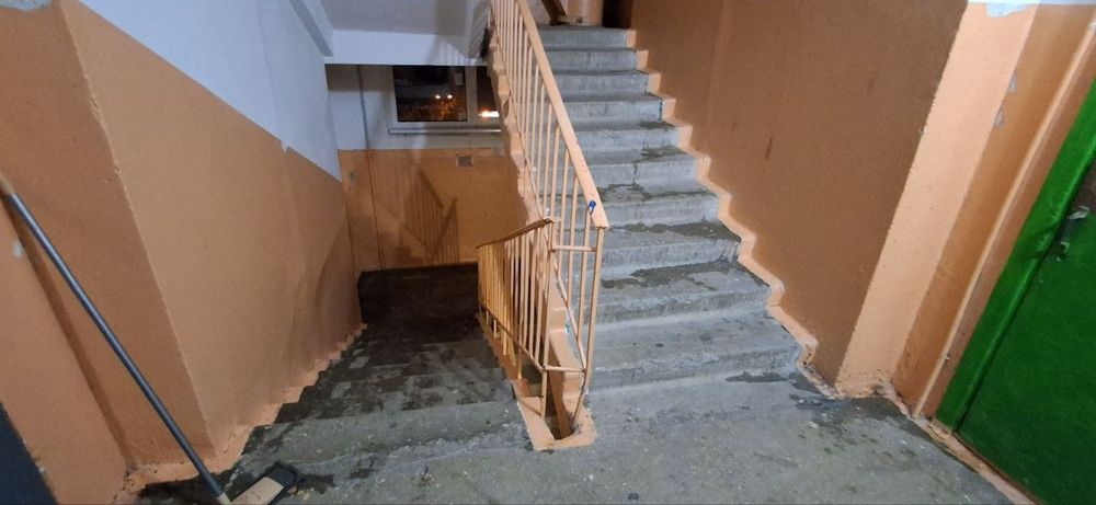 Уборка подъздов/этажей/квартир | Прибирання під'їздів/поверхів