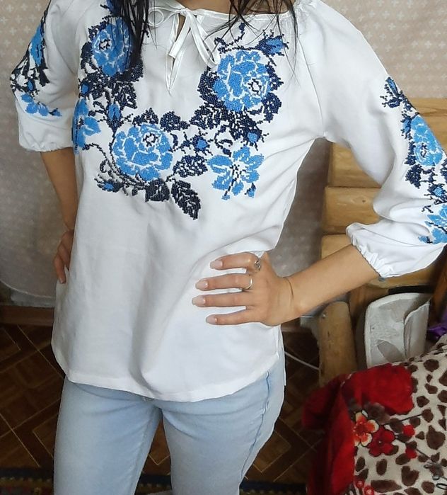 Вишиванка жіноча