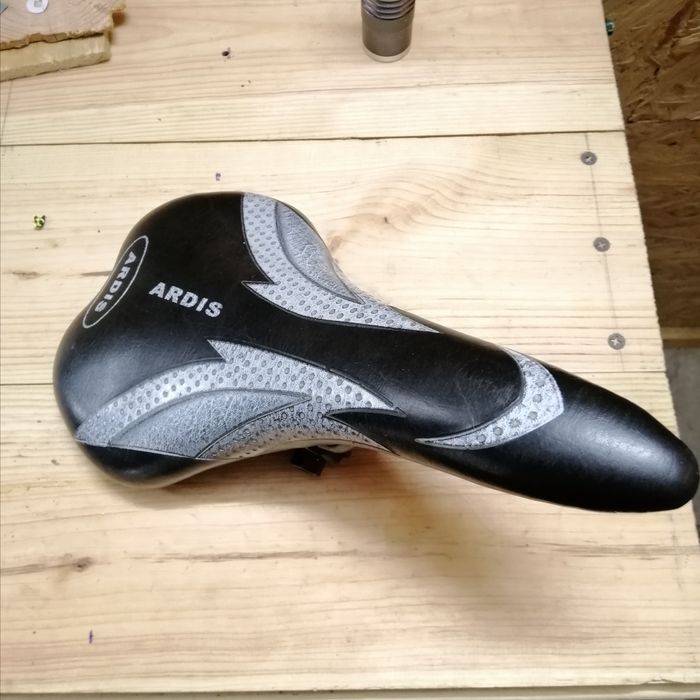 велосипедне сидіння "Ardis"