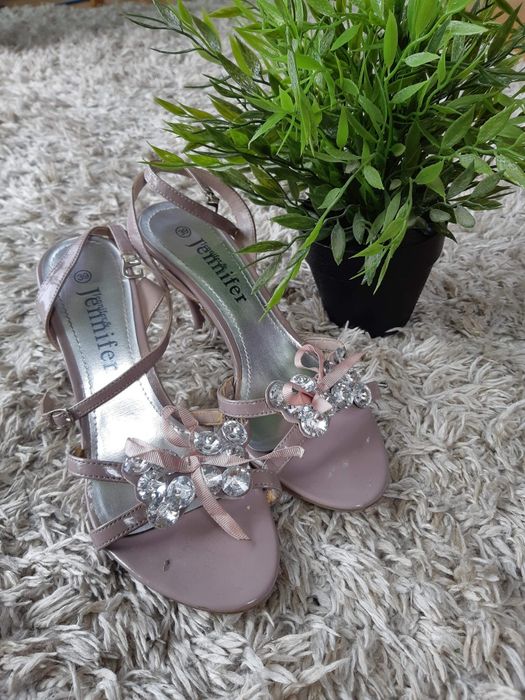 Letnie sandałki Jennifer