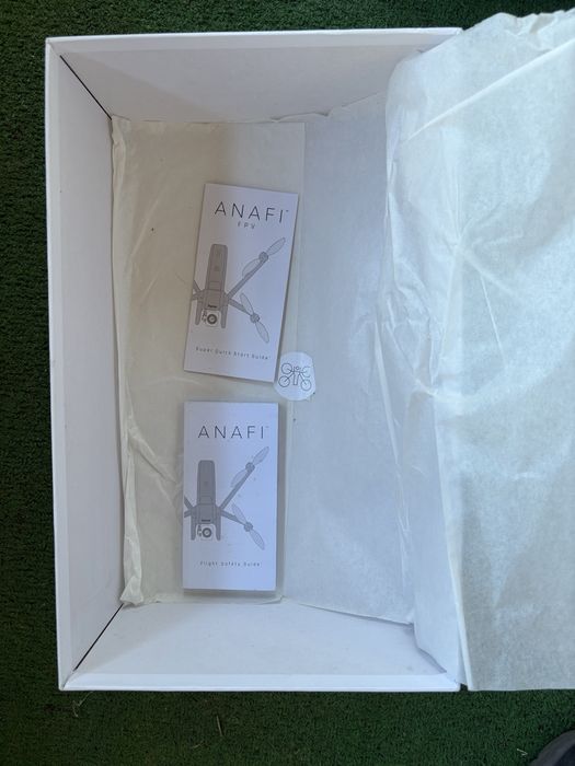 Drone PARROT Anafi (4K - Autonomia: Até 25 min - Cinzento)