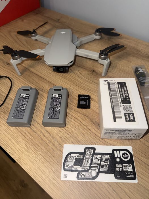 Dron Dji mini 4K 2 baterie / duży zestaw