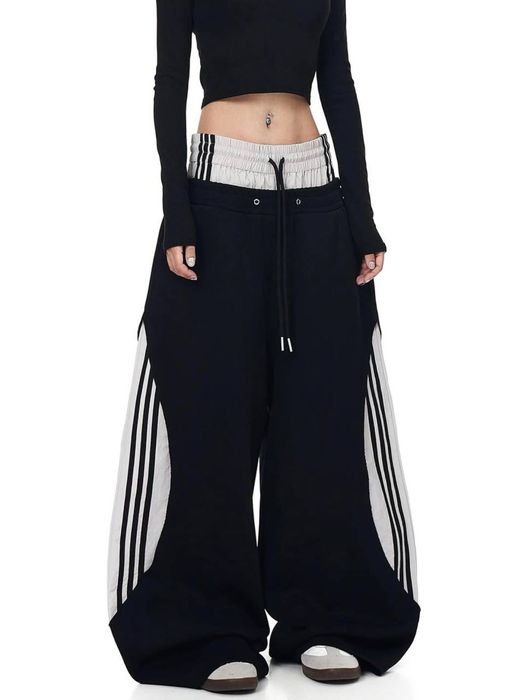 Широкі штани з лампасами тренди усі в нас