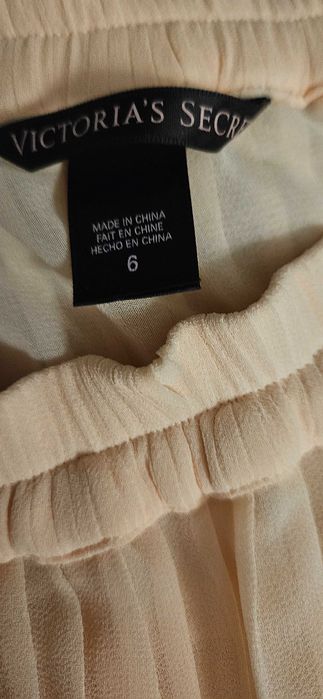 Viktoria Secret pleated skirt. Size s.