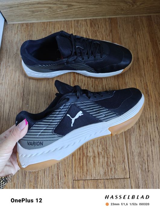Buty sportowe Puma varion halowe stabilityframe 40 wiązane sneakersy